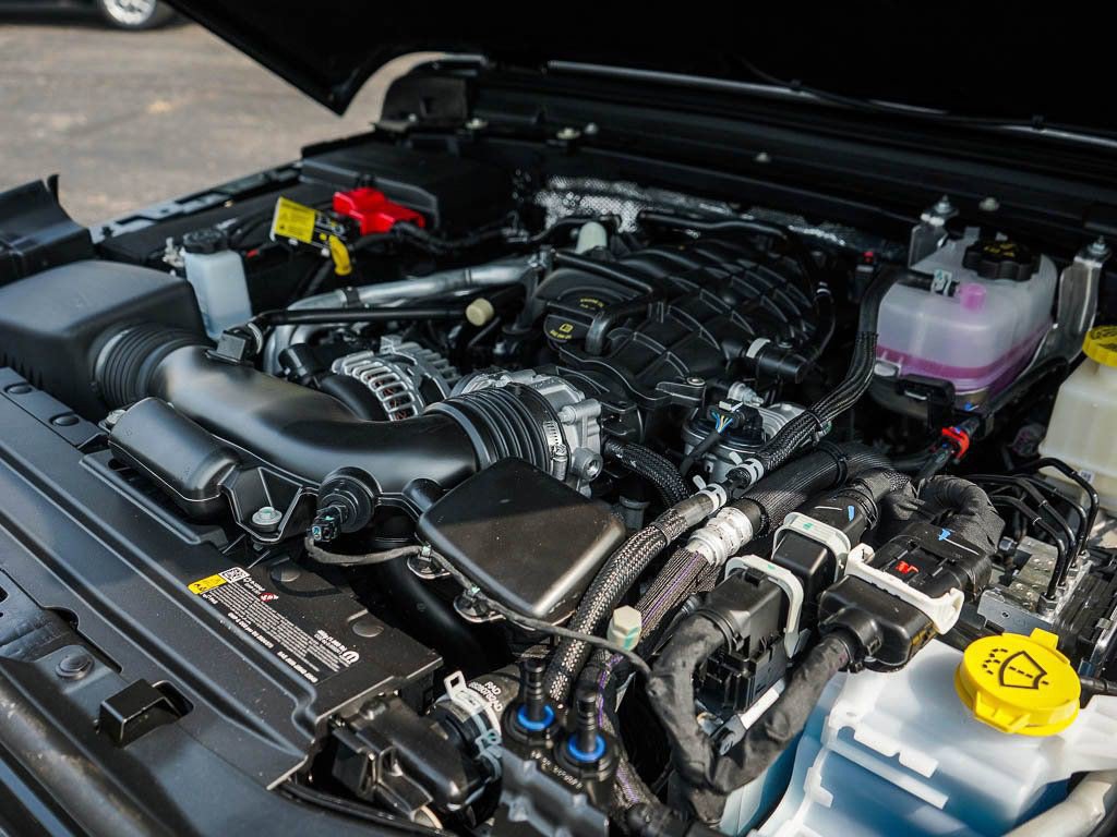 2025 Jeep Gladiator Sport photo 6