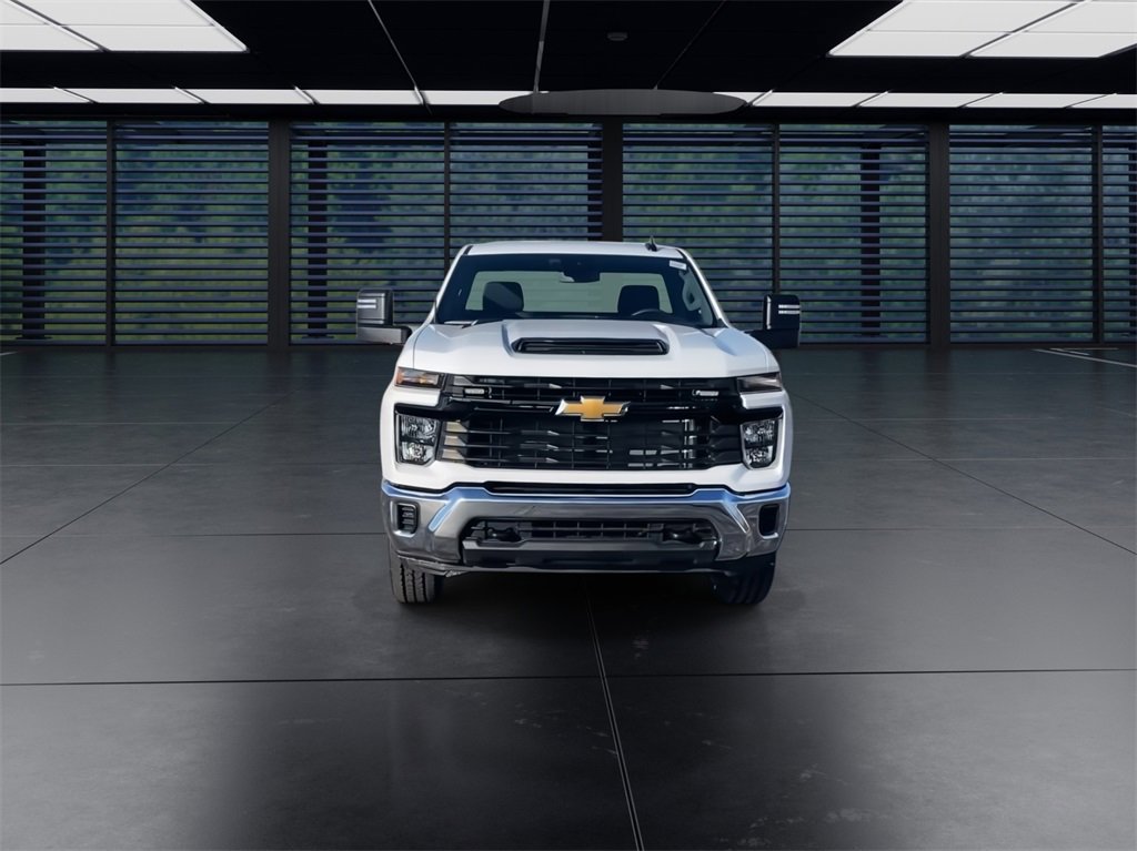2024 Chevrolet Silverado 2500HD Work Truck photo 3