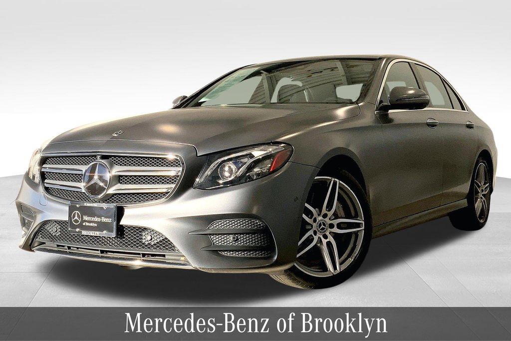 2018 Mercedes Benz E 400 4MATIC photo 2