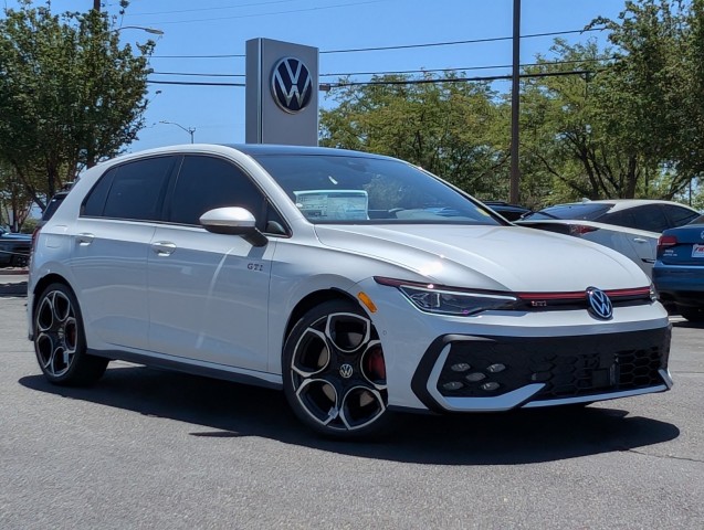 2025 Volkswagen Golf GTI Autobahn