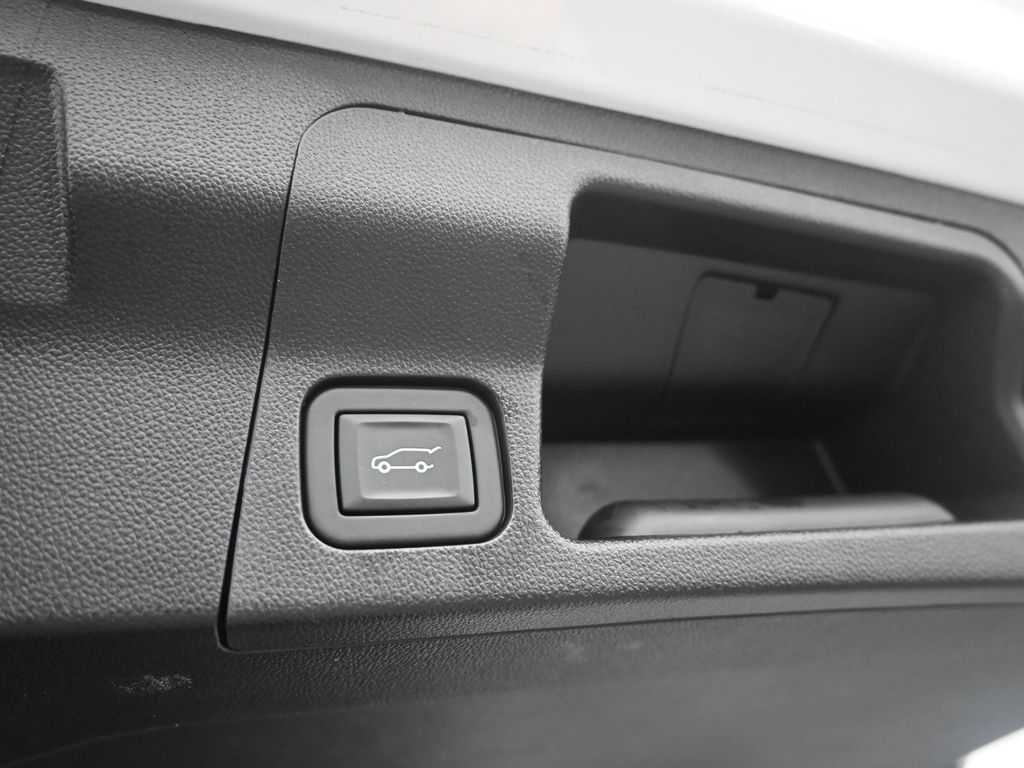 2023 Gmc Acadia SLE photo 6