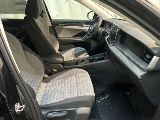 2025 Volkswagen Tiguan S photo 29