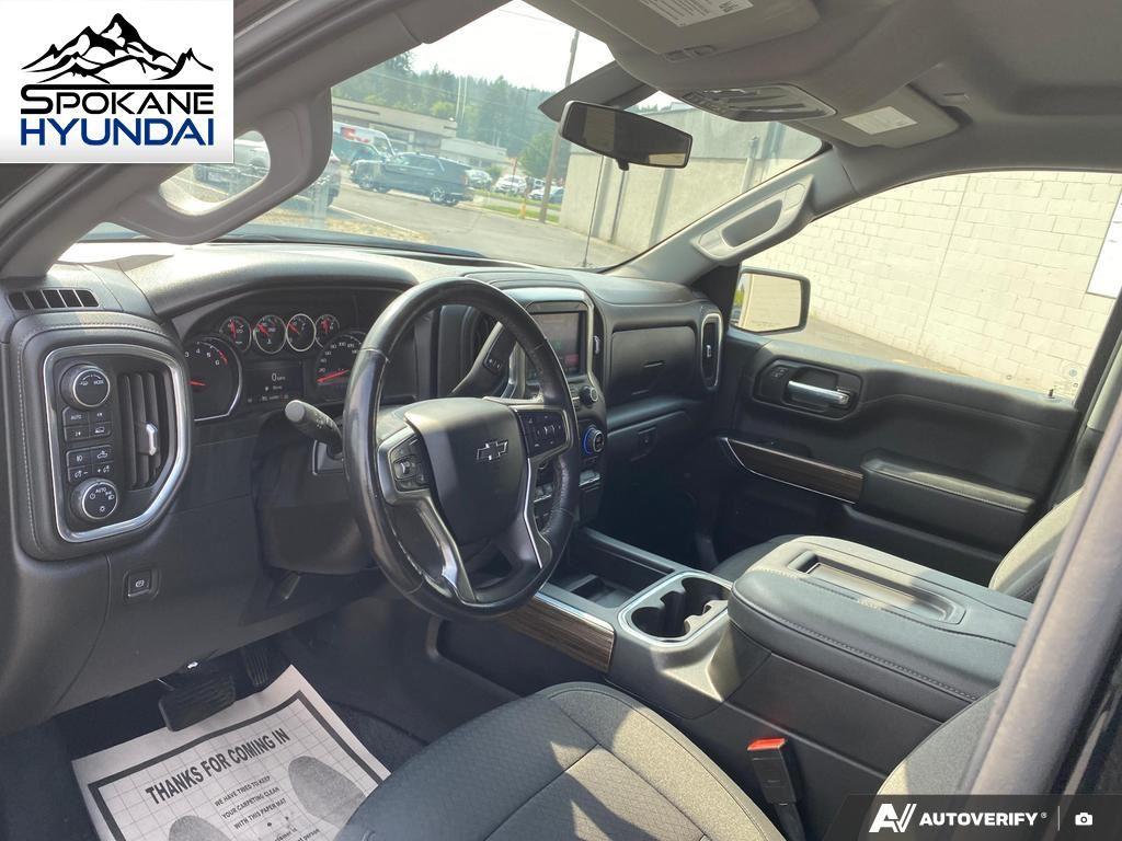 2021 Chevrolet Silverado 1500 RST photo 13