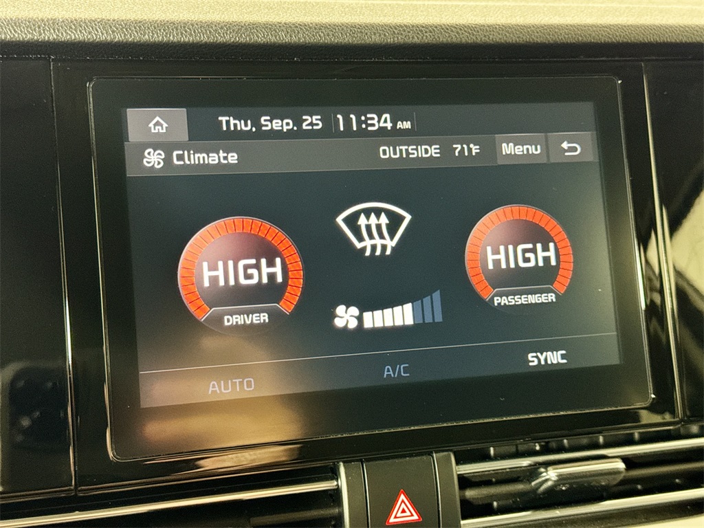 2021 Kia Niro LX photo 30