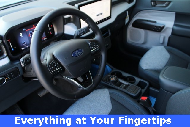 2025 Ford Maverick XLT photo 2