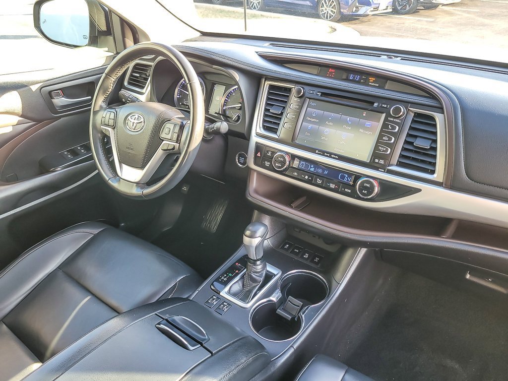 2019 TOYOTA HIGHLANDER - Image 24