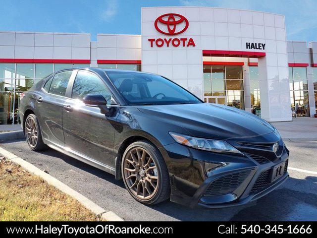 2023 Toyota Camry SE Nightshade's photo
