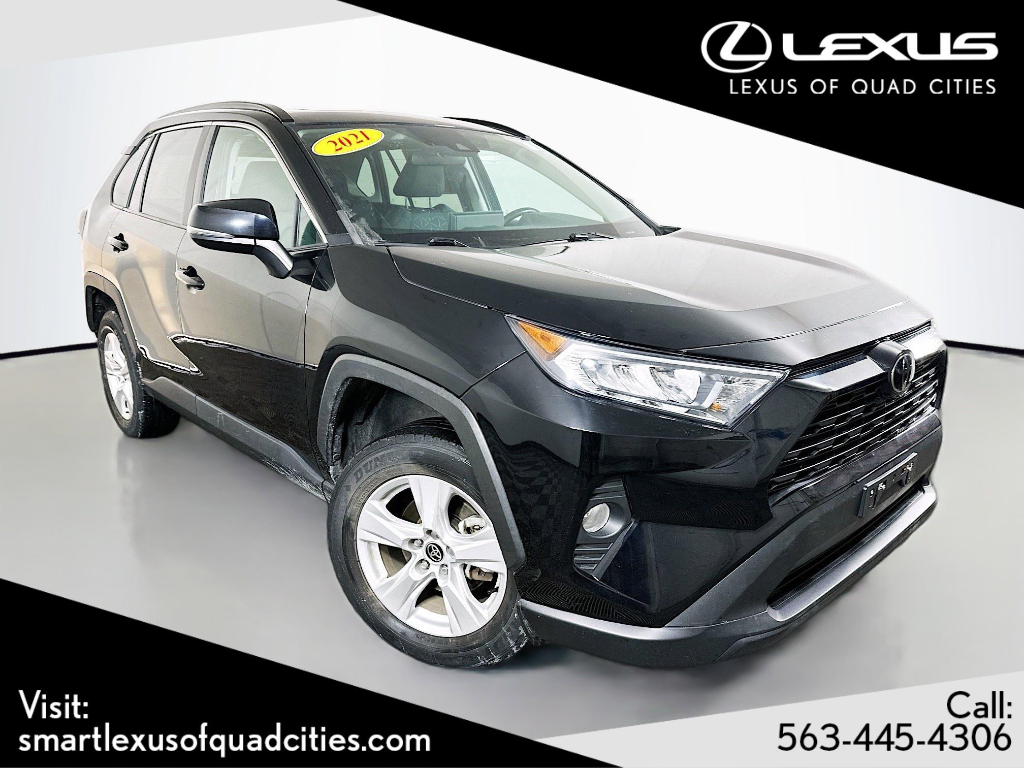 2021 Toyota RAV4 XLE's photo