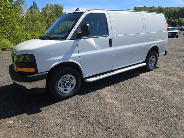 2023 Gmc Savana 2500 Cargo photo 2