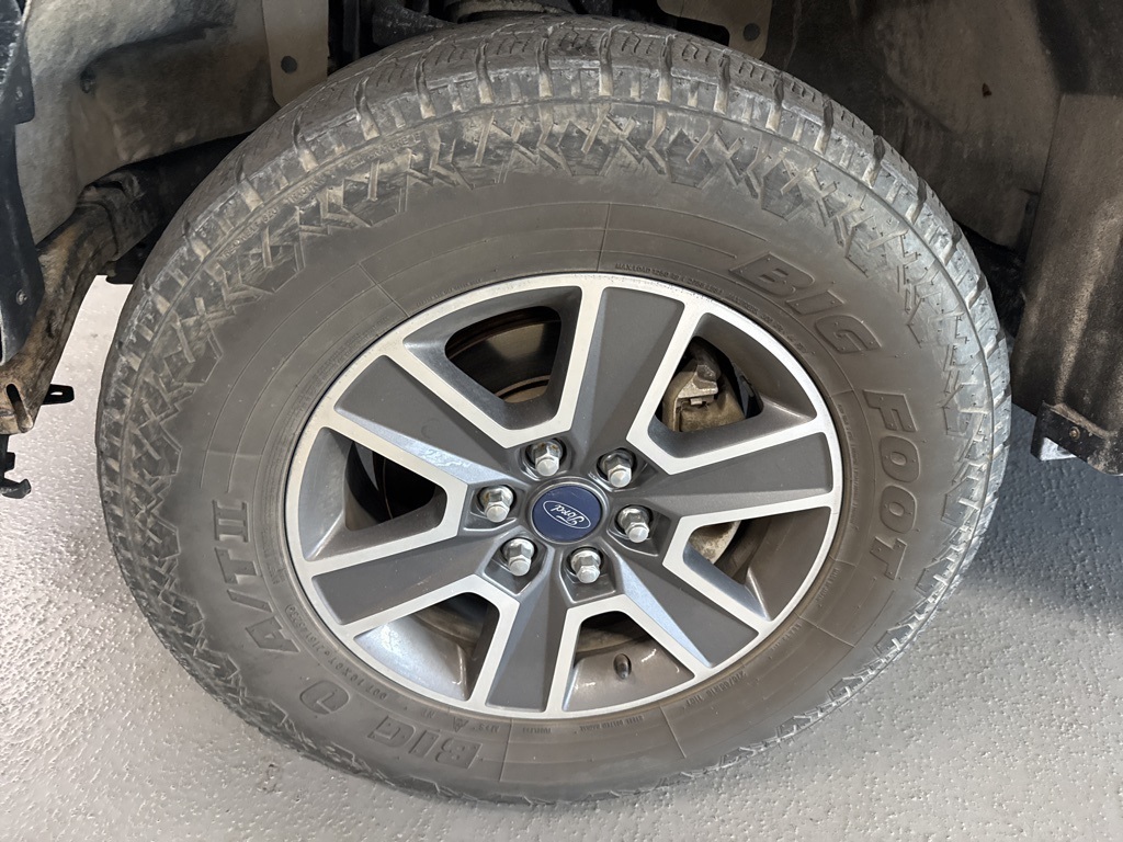 2017 Ford F-150 XL photo 13