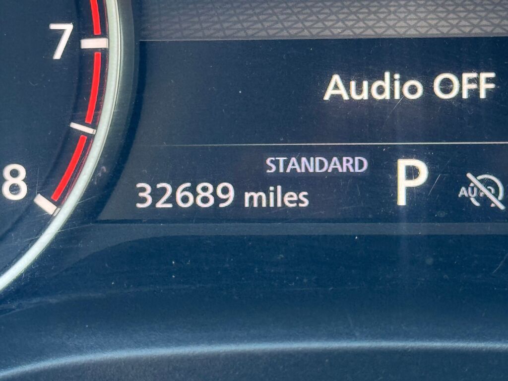 2024 Nissan Rogue SV photo 14