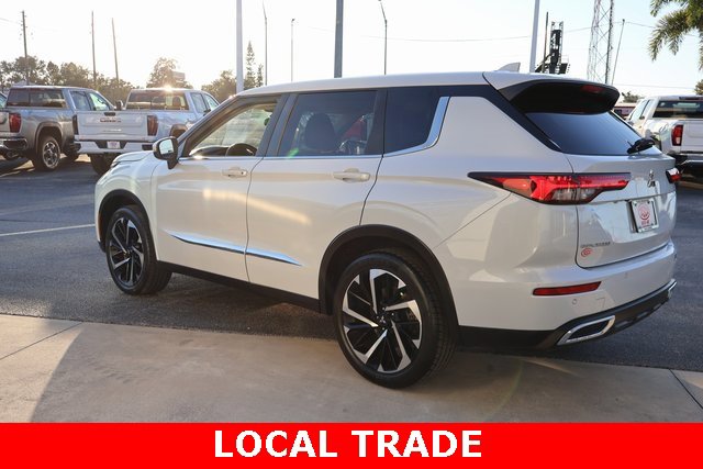 2022 Mitsubishi Outlander ES photo 4