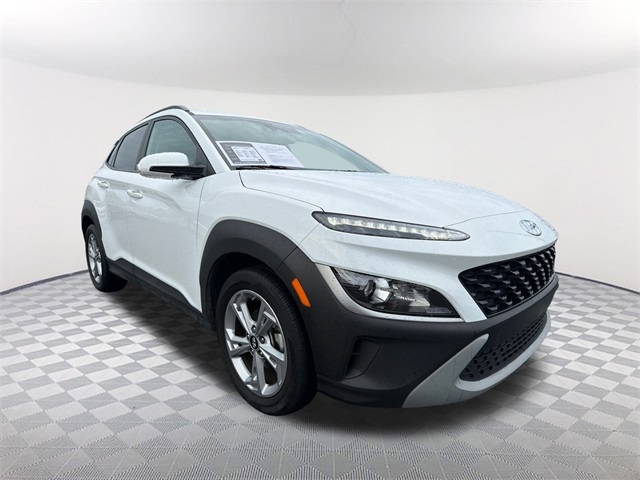 2023 Hyundai Kona SEL photo 3