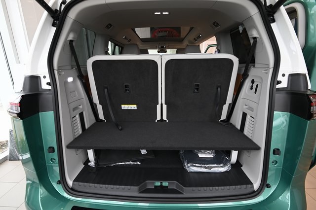 2025 Volkswagen ID. Buzz Pro Plus photo 20