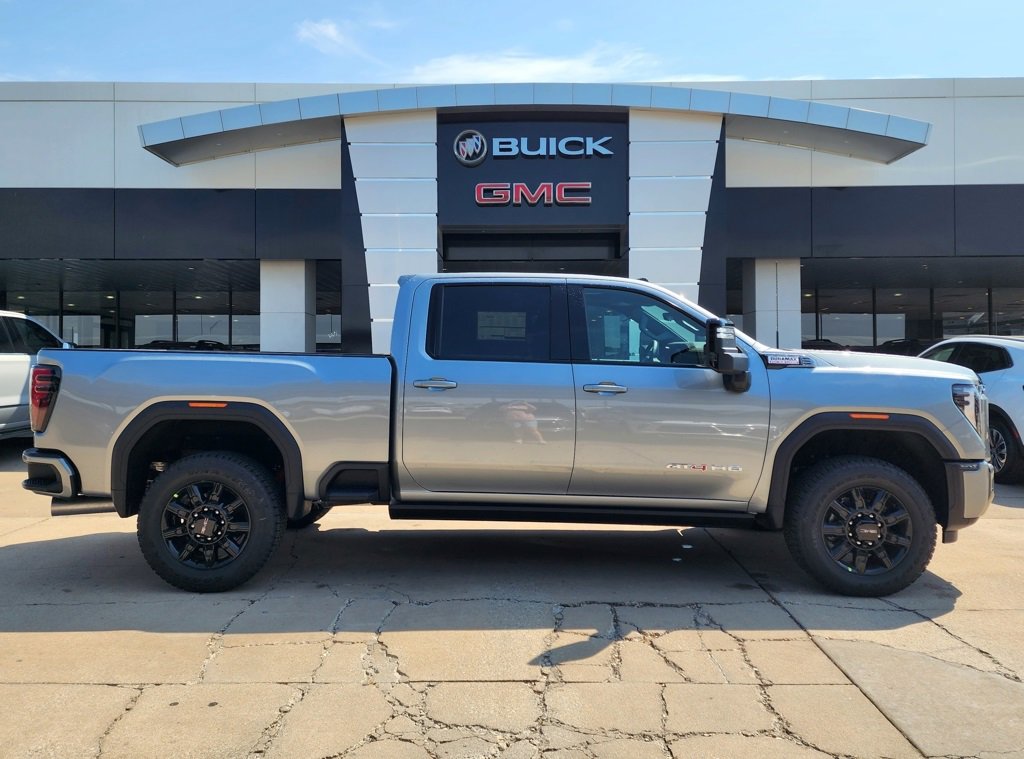 2026 Gmc Sierra 2500 HD AT4 photo 2