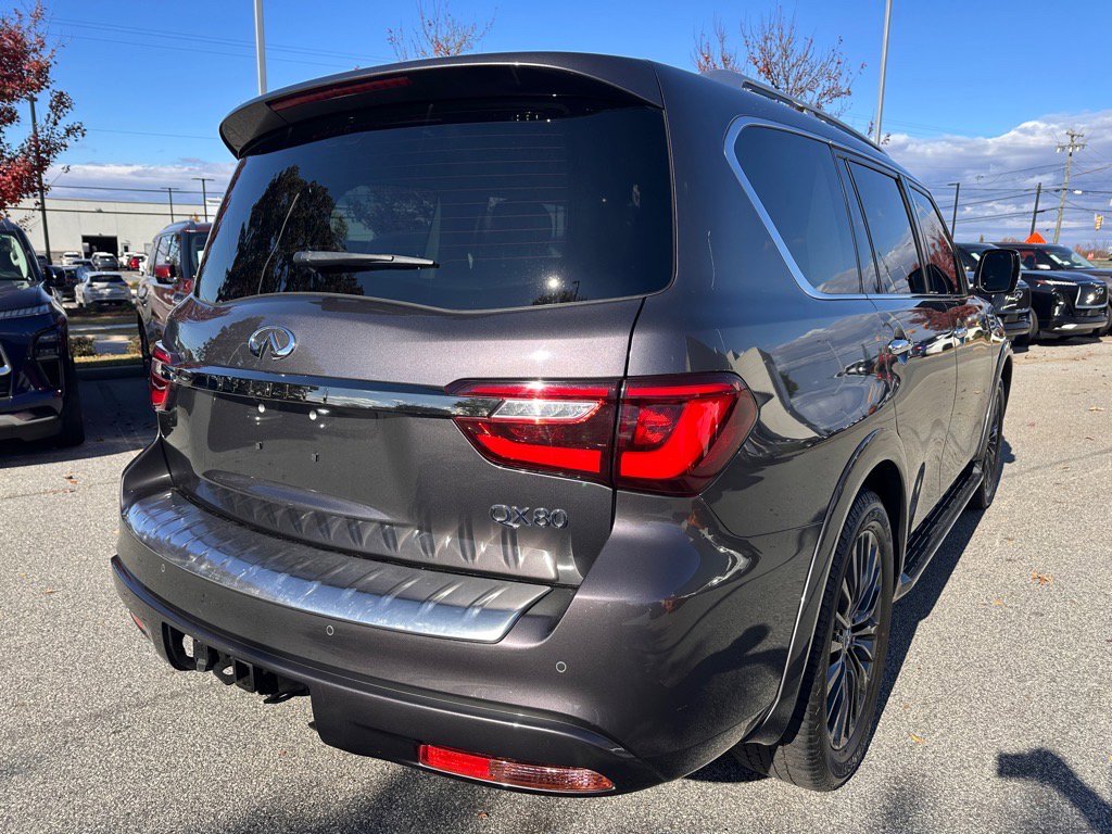 2023 Infiniti QX80 Premium Select photo 2
