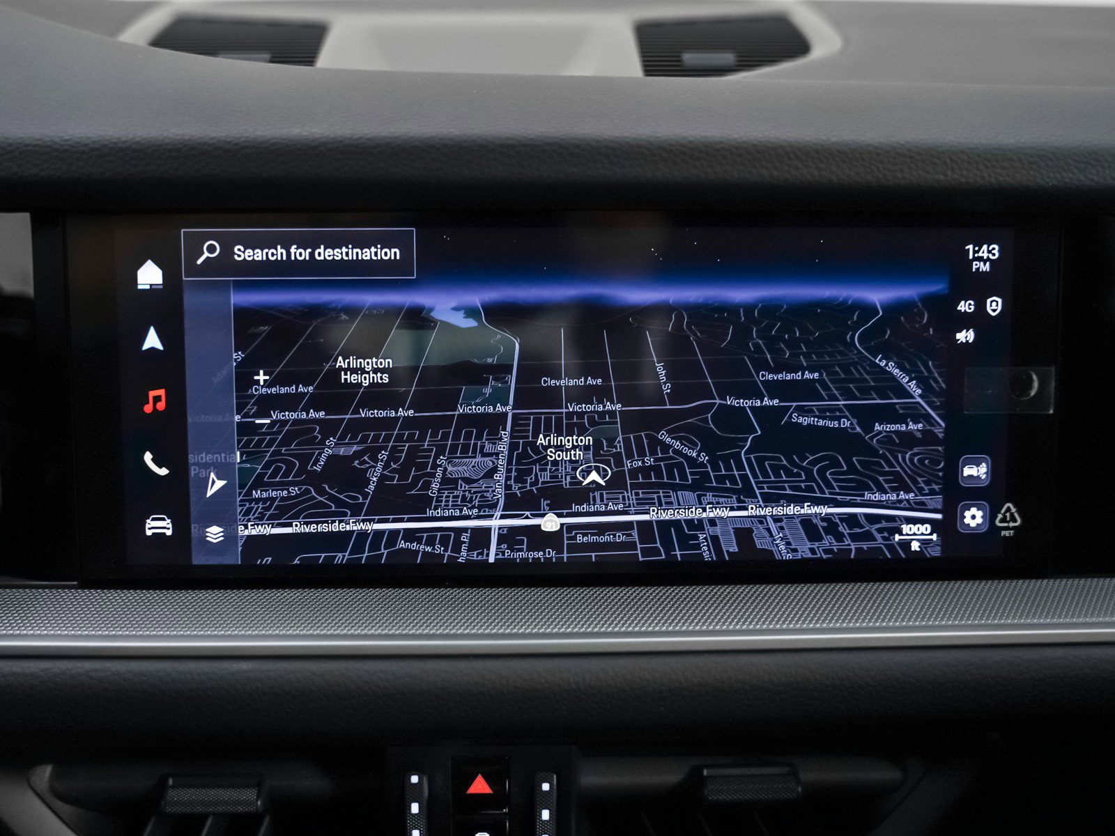 2025 Porsche Cayenne photo 19