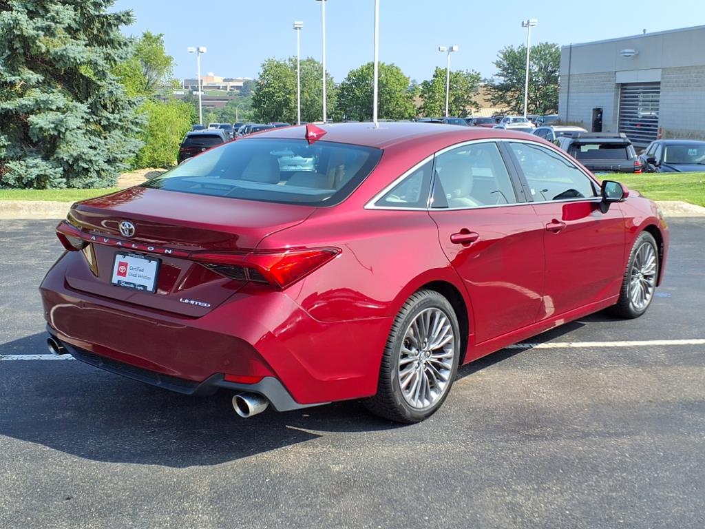 2019 Toyota Avalon XLE XSE Touring Limited photo 3