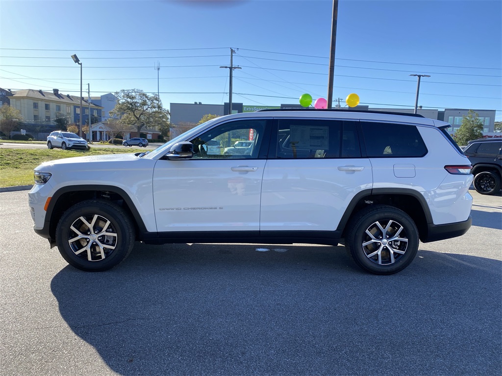 2025 Jeep Grand Cherokee Limited photo 7