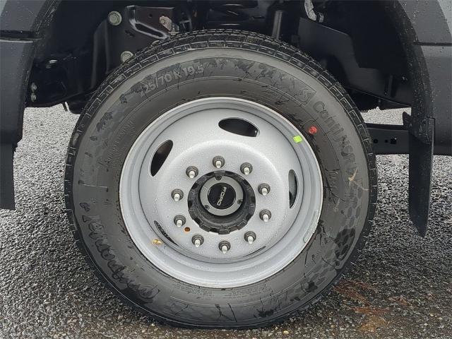 2024 Ford F-550 photo 25