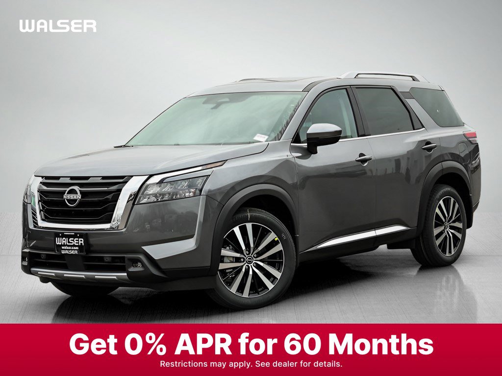 2025 Nissan Pathfinder Platinum's photo