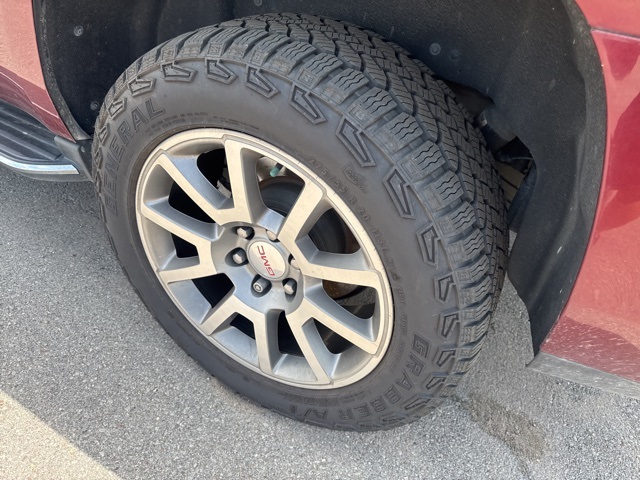 Used 2018 Red GMC Denali image 7