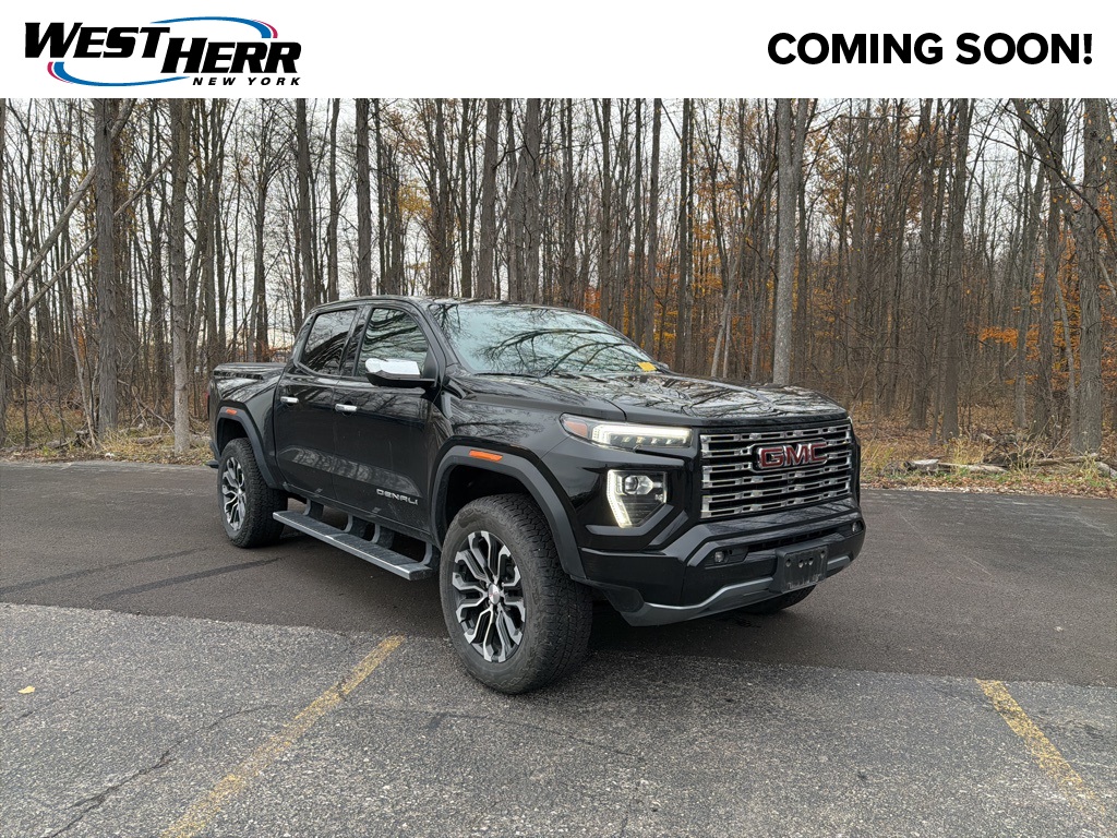 2024 GMC Canyon Denali's photo