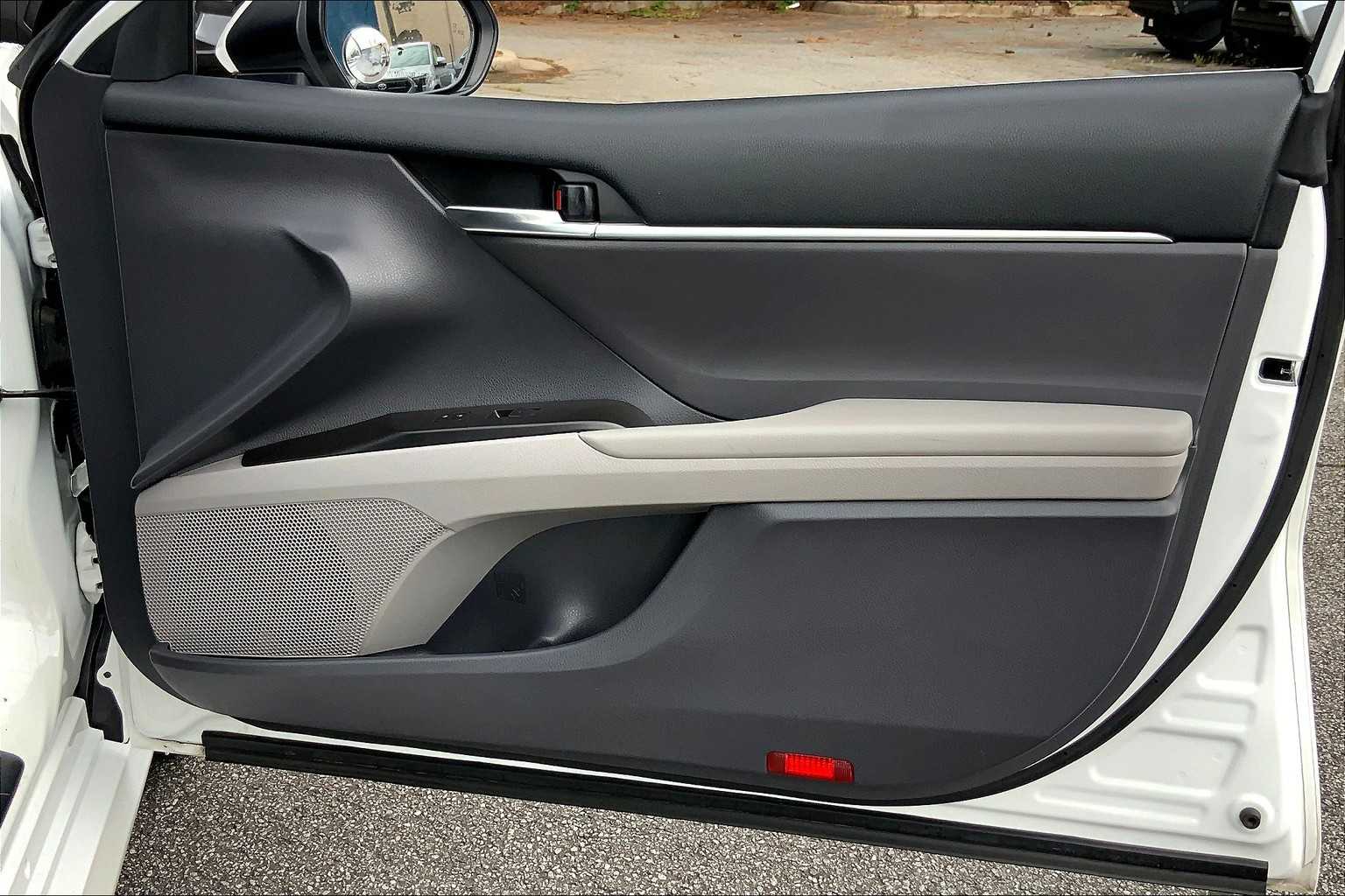 2023 Toyota Camry LE photo 20