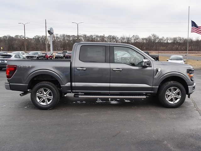 2025 Ford F-150 XLT photo 12