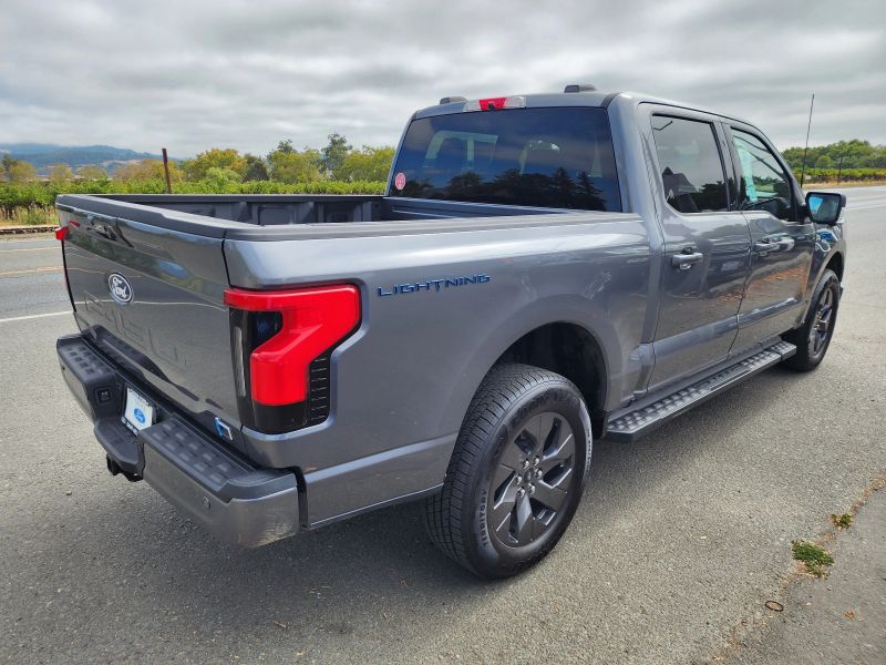 2024 Ford F-150 Lightning photo 5