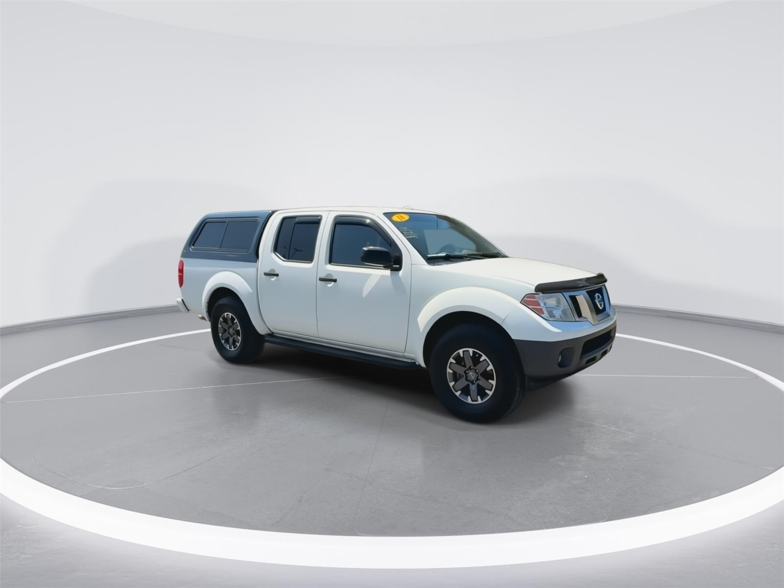 2018 Nissan Frontier Desert Runner photo 2