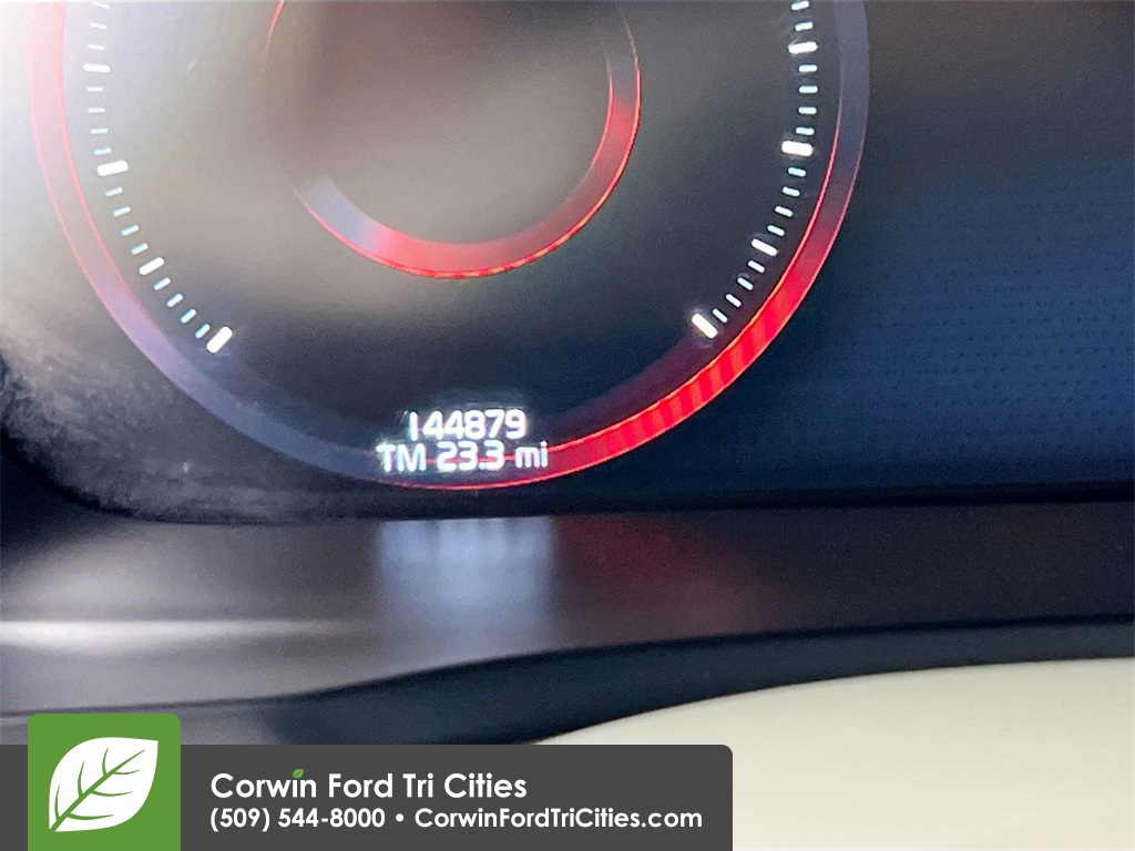 Used 2016 Volvo XC90 Momentum with VIN YV4A22PK2G1036355 for sale in Pasco, WA