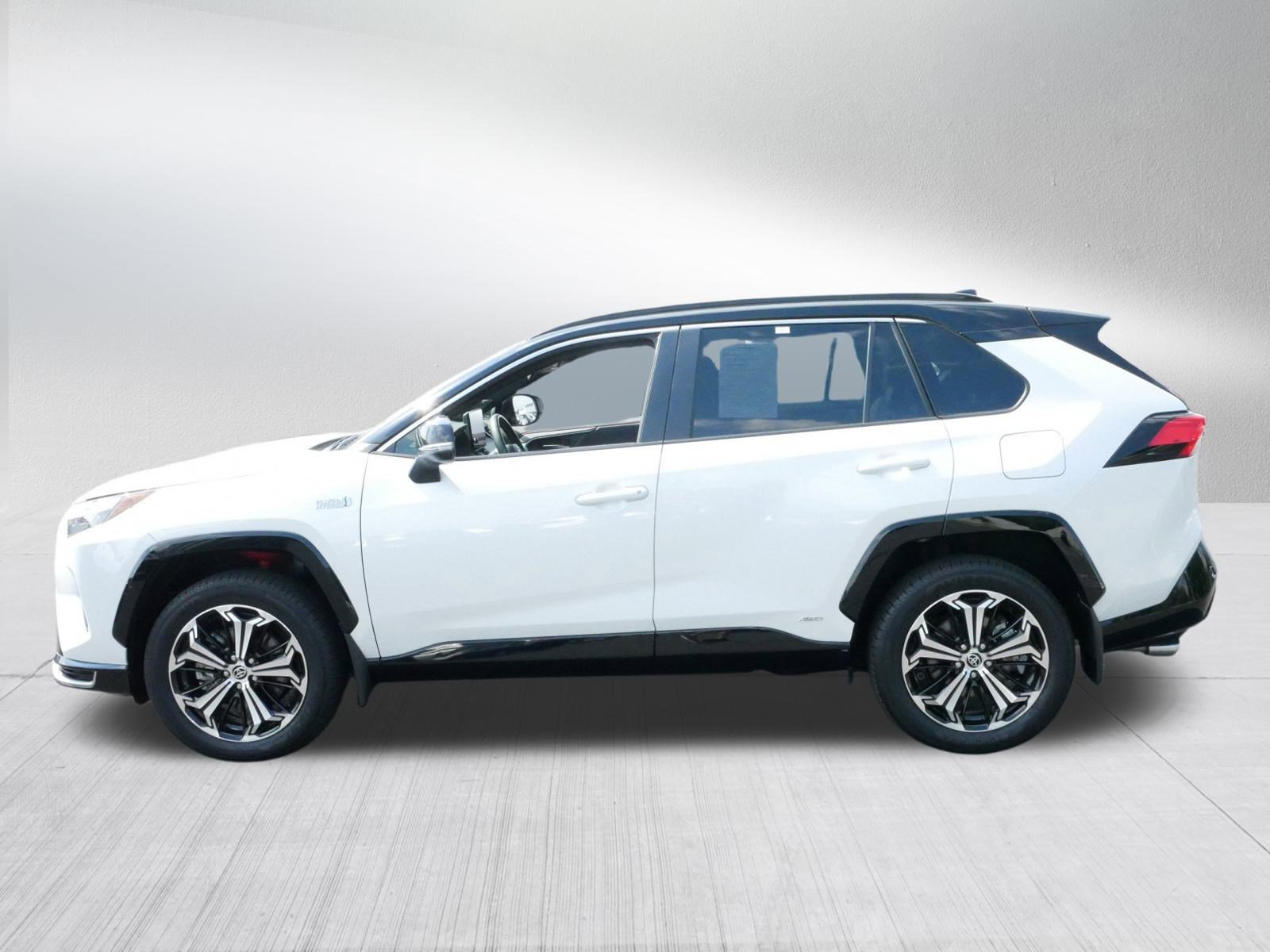 2023 Toyota RAV4 Prime XSE photo 3