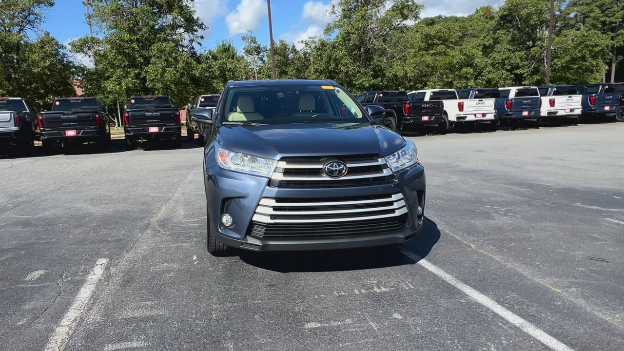 2018 Toyota Highlander XLE photo 2