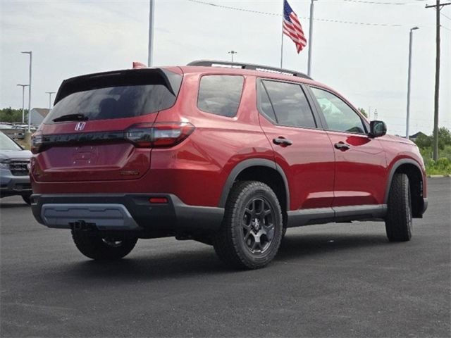 2025 Honda Pilot TrailSport photo 7