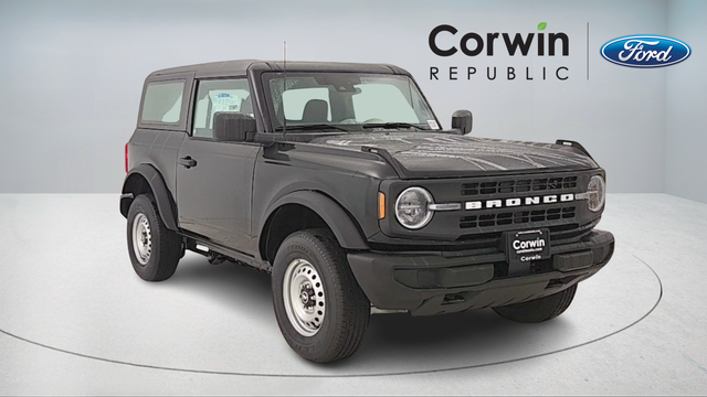 2025 Ford Bronco 2-Door Base's photo