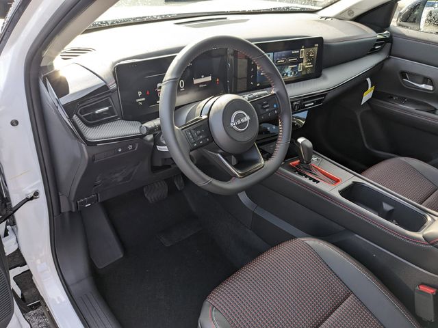 2025 Nissan Kicks SR photo 15