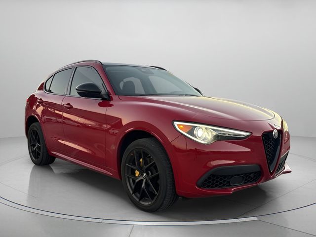 2020 Alfa Romeo Stelvio Sport's photo
