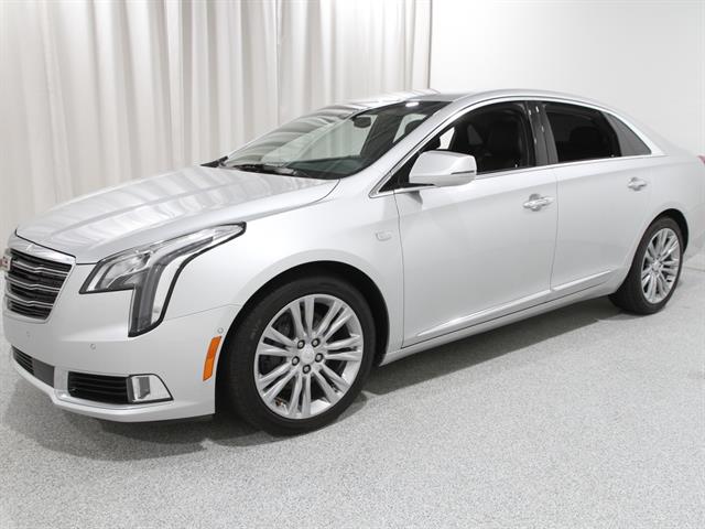 2019 Cadillac XTS Luxury photo 3