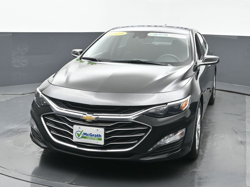 2023 Chevrolet Malibu 1LT photo 2