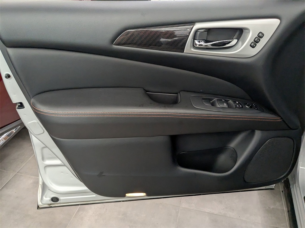 2020 Nissan Pathfinder SL Rock Creek photo 7