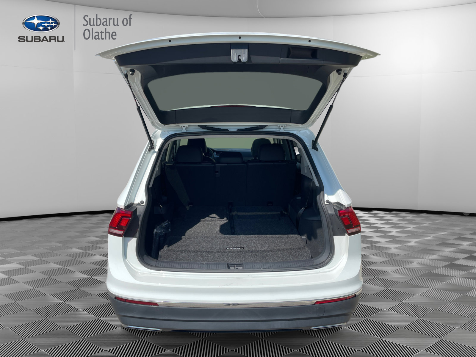 2020 Volkswagen Tiguan SE photo 4
