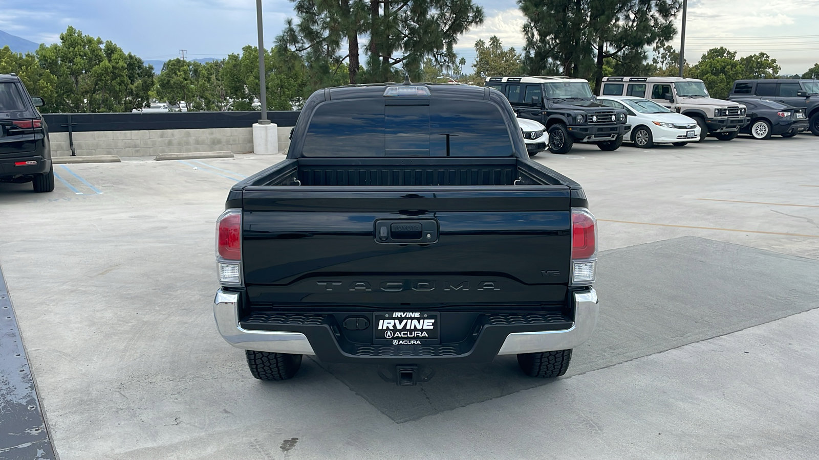 2023 Toyota Tacoma TRD Off-Road V6 photo 4