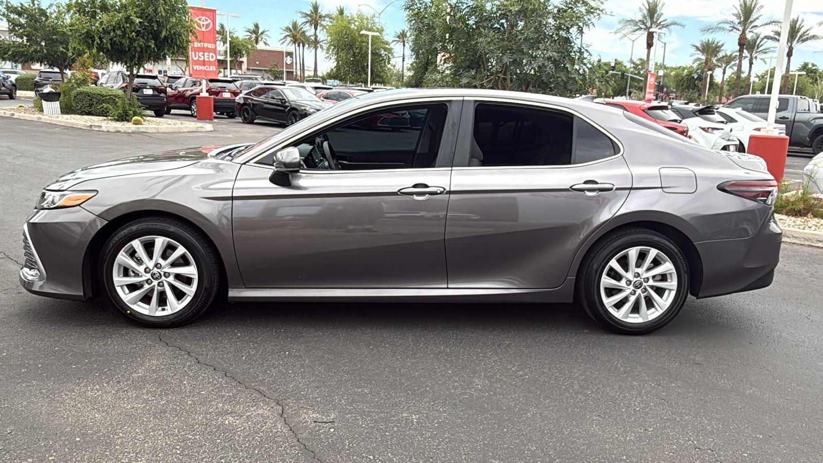 2024 Toyota Camry LE photo 3