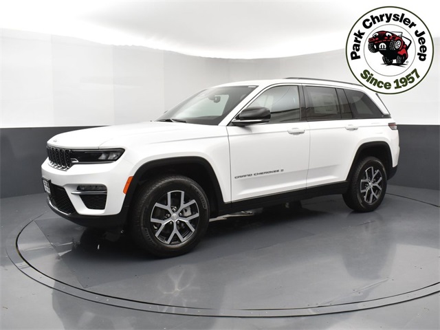 2025 Jeep Grand Cherokee Limited photo 3