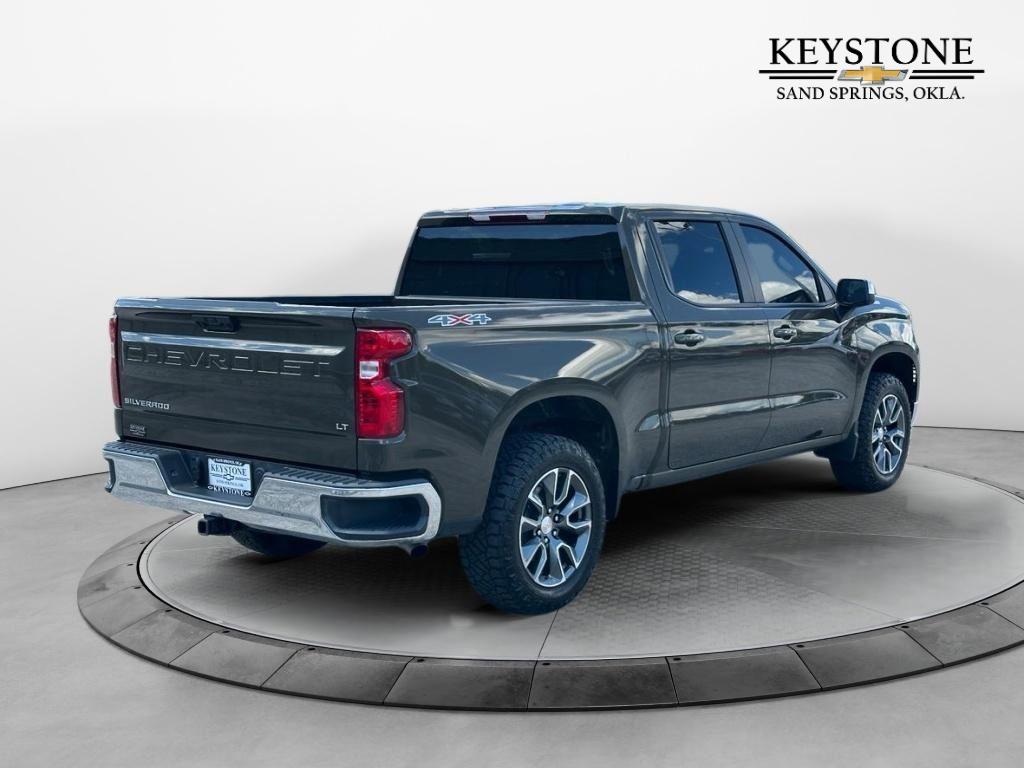 2024 Chevrolet Silverado 1500 LT photo 3