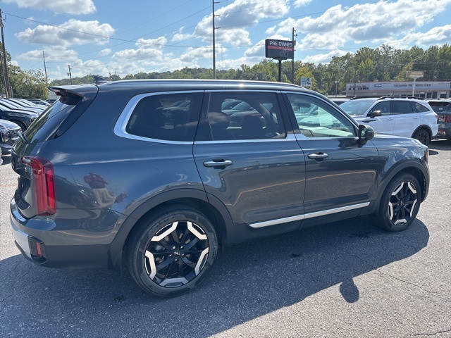 2024 Kia Telluride S photo 3