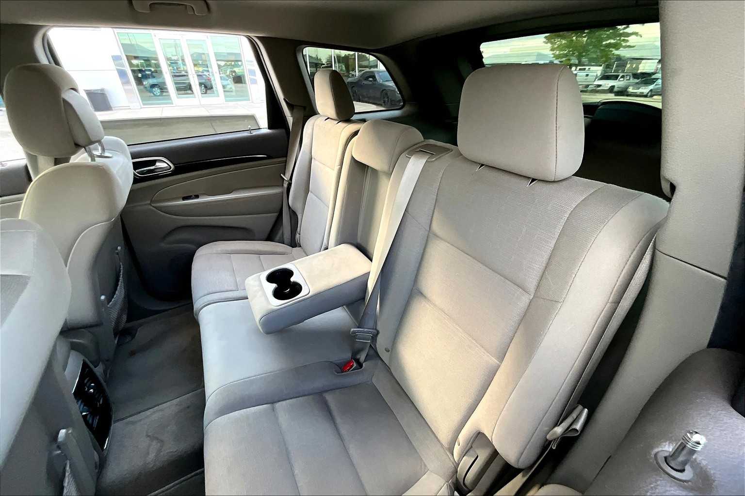 2012 Jeep Grand Cherokee Laredo photo 20
