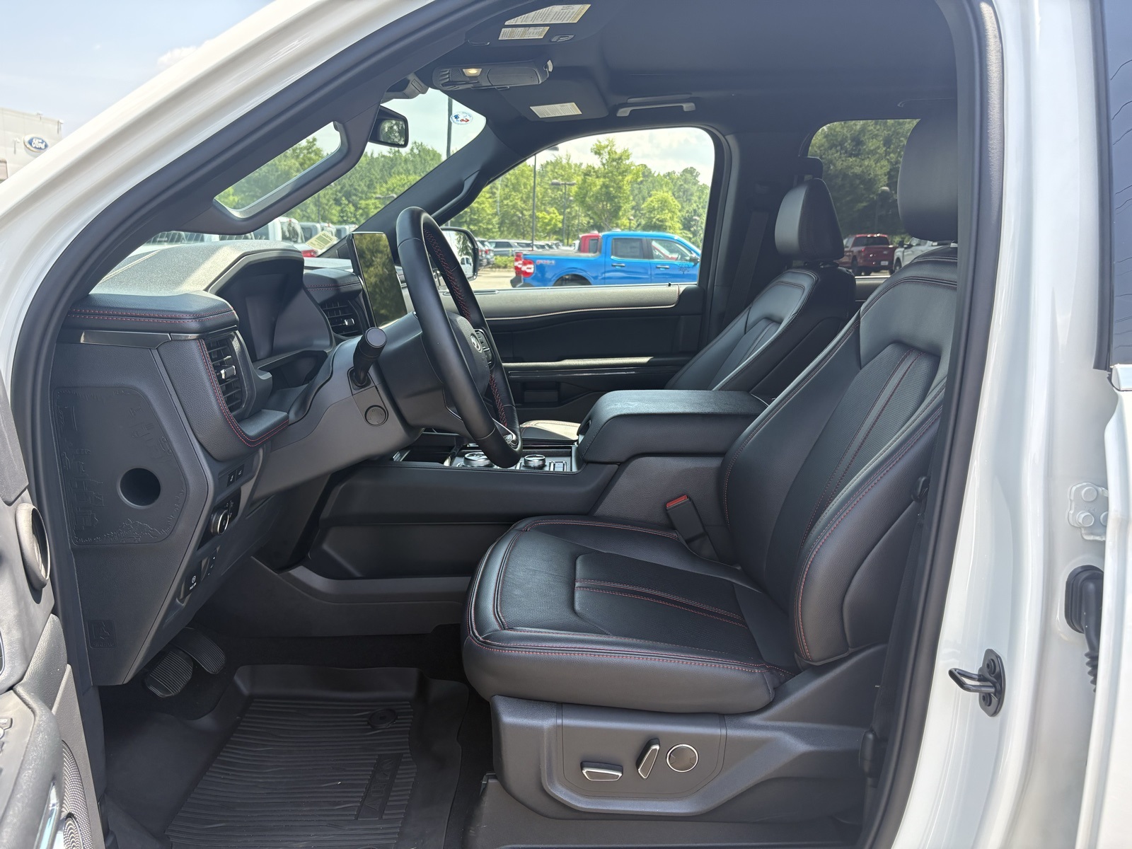 2024 Ford Expedition MAX Limited photo 10