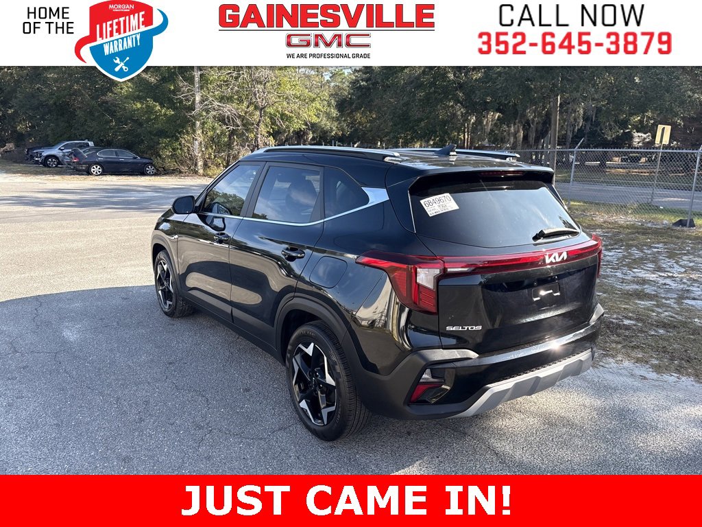 2024 Kia Seltos EX photo 3